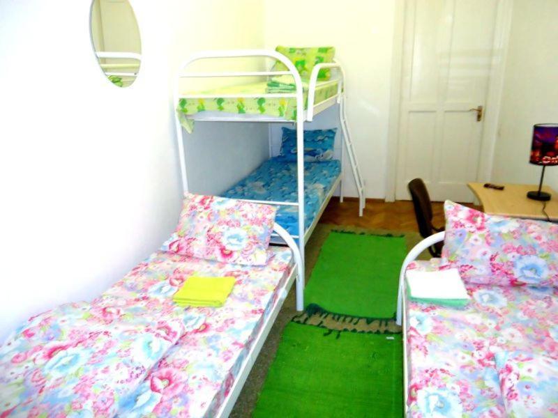 Hostel Kreshatik Kiev Room photo